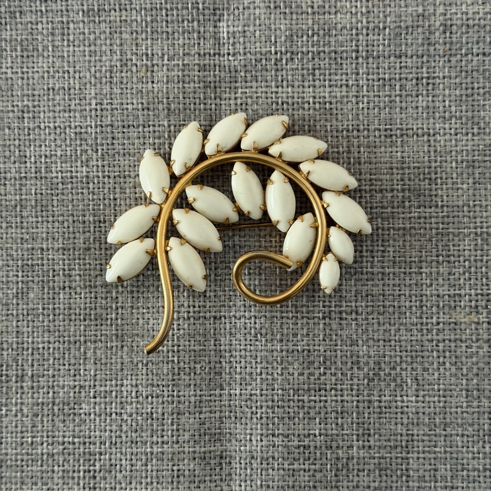 Vintage Napier Milk Glass Swirl Brooch – Gold Tone Statement Pin